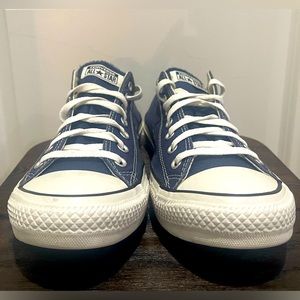 Unisex CONVERSE Chuck Taylor ALL STAR LOW TOP Navy (X9697), Sz 12M/14W Pre-Owned